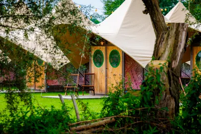 TOMORROWLAND - CABaN ガーデン Cabana 2P Packages - Tomorrowland Belgium